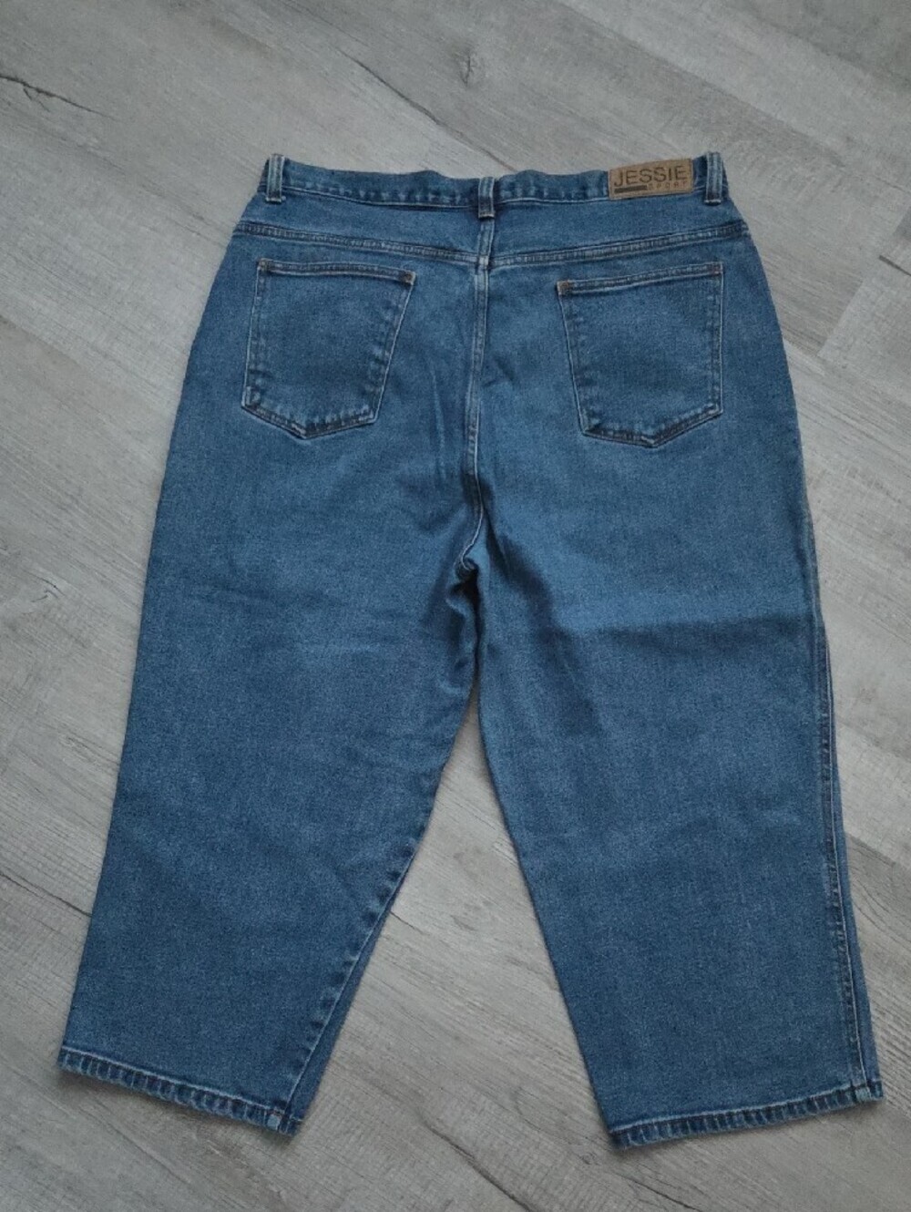 Jessie Sport Classic Cropped Denim Pants in Medium Blue 18W - Picture 3 of 3